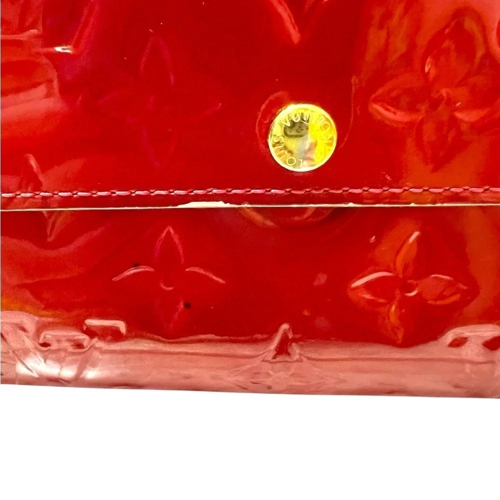 Louis Vuitton Sara Vernis Red Embossed Women's long wallet